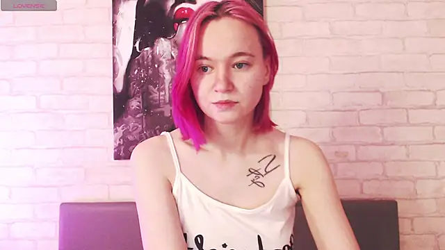 Ericha Stone online show from September 2025 01:39:02 AM