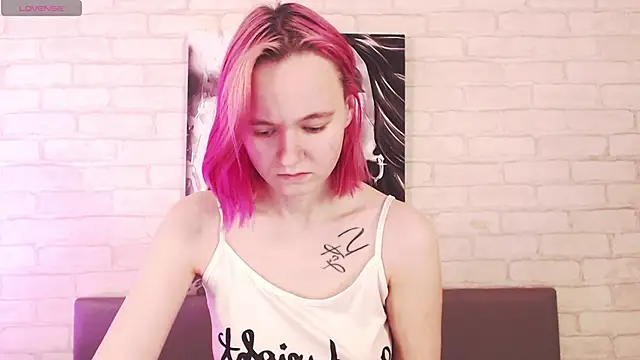 Ericha Stone online show from October 2025 01:47:02 AM