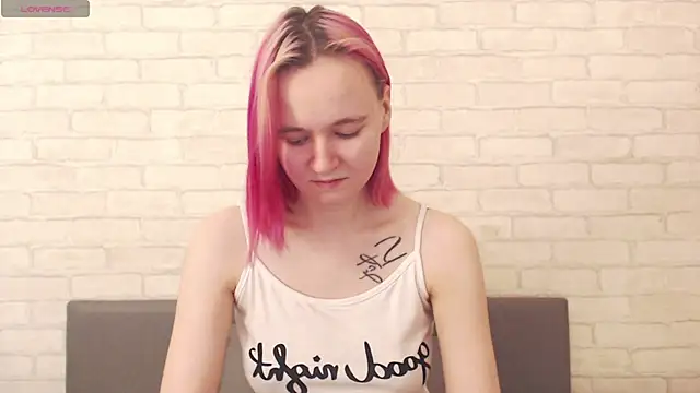 Ericha Stone online show from October 2025 01:52:02 AM