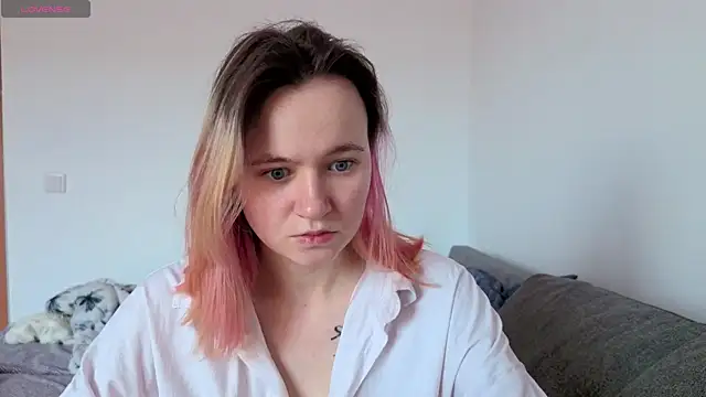 Snapshot of Ericha_Stone chatting on May 2026 08:21:01 AM Ericha Stone online show from May 2026 08:21:01 AM