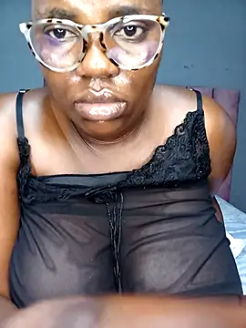 TheSpiceyQueen online show from November 2025 08:18:01 AM