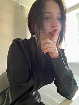 YourLittleDevil online show from April 2026 05:14:01 AM