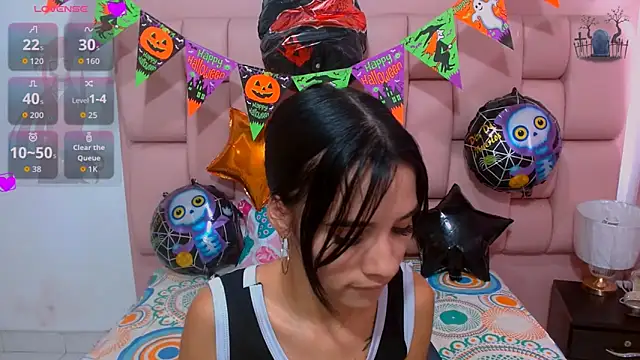 vanesa19  online show from November 2025 01:57:01 PM