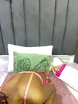 SexyPetitex25 online show from June 2026 08:13:02 PM