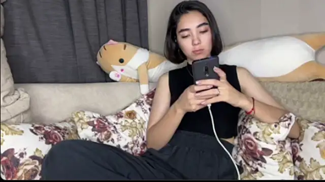 TAG MIGGI online show from October 2025 06:06:02 PM