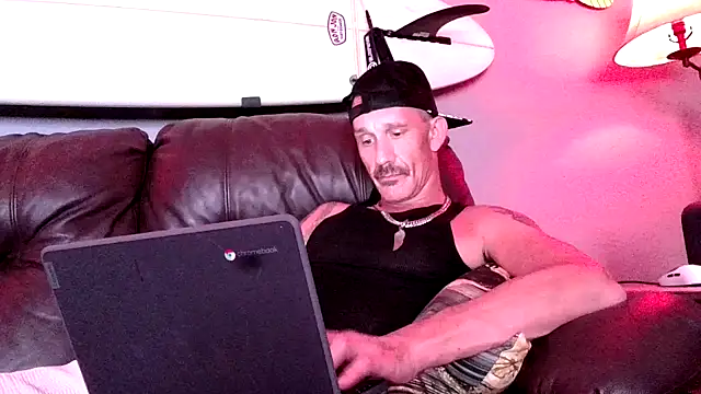 MistedNome online show from September 2025 01:38:02 AM