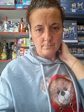 Fluturas2 online show from September 2025 03:23:02 PM