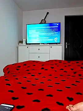 Fluturas2 online show from November 2025 10:53:02 PM