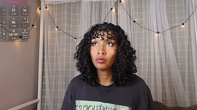 Snapshot of lynx_sun chatting on September 2025 04:56:01 PM lynx sun online show from September 2025 04:56:01 PM