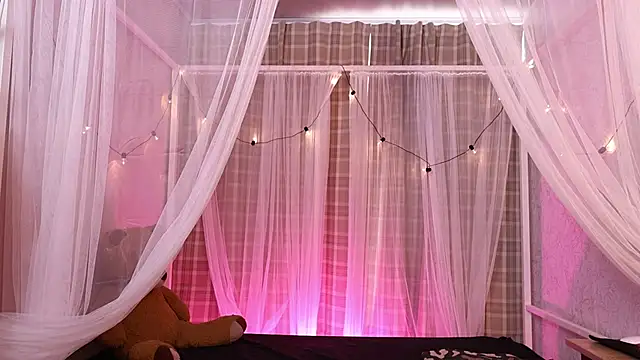 Snapshot of lynx_sun chatting on October 2025 08:11:02 PM lynx sun online show from October 2025 08:11:02 PM