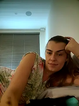 Carolinemiam online show from October 2025 12:23:02 PM