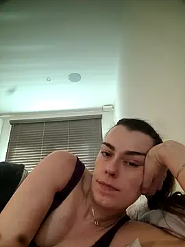 Carolinemiam online show from March 2026 11:50:02 AM