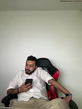 cristopher wallacee online show from November 2025 11:16:02 PM