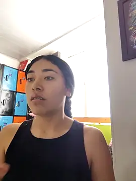 Snapshot of AmberGold- chatting on September 2025 12:05:02 PM AmberGold- online show from September 2025 12:05:02 PM