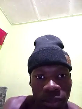 Snapshot of phumlanisanka chatting on October 2025 09:35:02 PM phumlanisanka online show from October 2025 09:35:02 PM