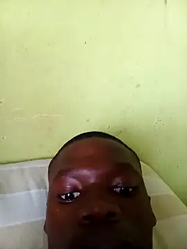 Snapshot of phumlanisanka chatting on October 2025 03:02:01 PM phumlanisanka online show from October 2025 03:02:01 PM