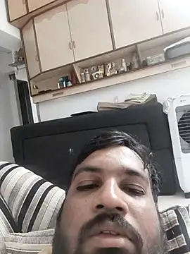 vinay smalldick online show from April 2026 01:41:01 PM