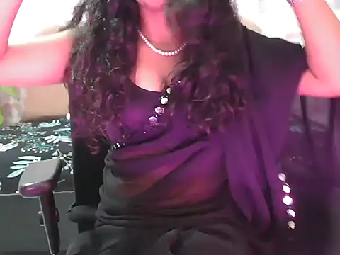 Snapshot of shaalu_sharma chatting on September 2025 06:57:02 AM shaalu sharma online show from September 2025 06:57:02 AM