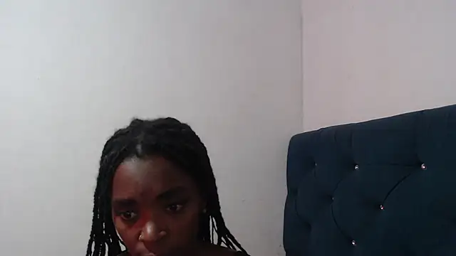 Snapshot of DAVE_NIRAK_RAN chatting on September 2025 12:40:01 PM DAVE NIRAK RAN online show from September 2025 12:40:01 PM