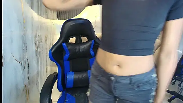 katty berry r online show from October 2025 07:36:02 PM