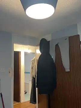 Snapshot of SexyLoLoUK chatting on November 2025 04:17:02 PM SexyLoLoUK online show from November 2025 04:17:02 PM