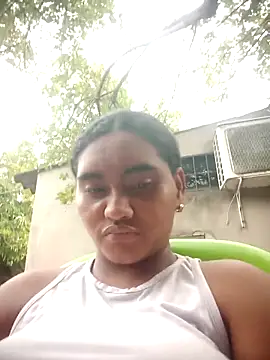 Lucy-Ferr online show from October 2025 08:13:02 PM