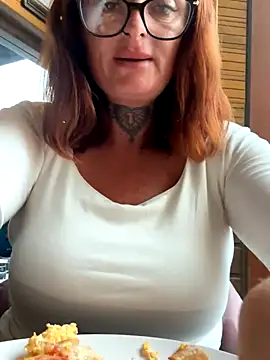 IrishmilfAnna online show from October 2025 10:47:02 AM