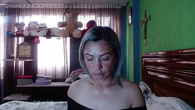  Charlize theron  online show from October 2025 05:47:01 PM