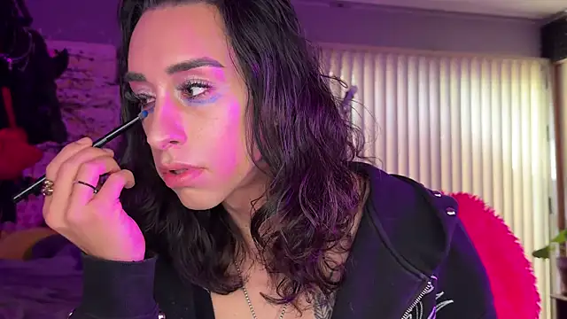 xoFrankie online show from October 2025 10:51:02 PM