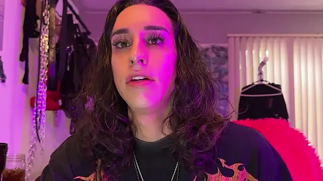 xoFrankie online show from October 2025 09:14:02 PM