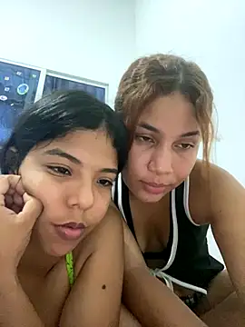 Snapshot of loversexxxles chatting on October 2025 04:51:02 AM loversexxxles online show from October 2025 04:51:02 AM