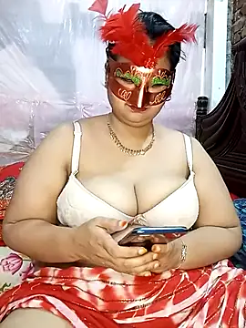 Tanisha-Chy online show from October 2025 05:36:01 PM