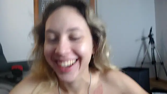 L Sofia online show from October 2025 08:15:02 AM