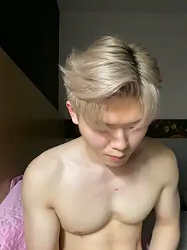 Snapshot of zachlee_69 chatting on October 2025 06:41:02 PM zachlee 69 online show from October 2025 06:41:02 PM