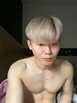 Snapshot of zachlee_69 chatting on October 2025 05:14:01 PM zachlee 69 online show from October 2025 05:14:01 PM