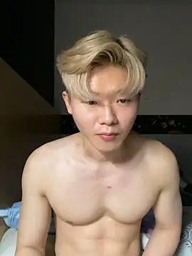 Snapshot of zachlee_69 chatting on October 2025 08:08:02 PM zachlee 69 online show from October 2025 08:08:02 PM