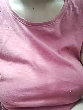 Snapshot of meenu_bhabhi547 chatting on October 2025 01:50:02 AM meenu bhabhi547 online show from October 2025 01:50:02 AM