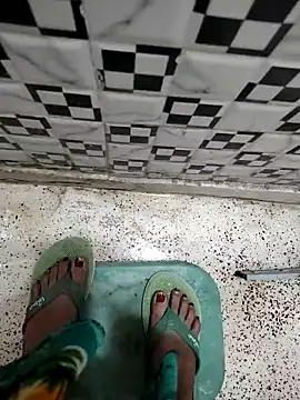 Snapshot of meenu_bhabhi547 chatting on October 2025 01:17:02 AM meenu bhabhi547 online show from October 2025 01:17:02 AM