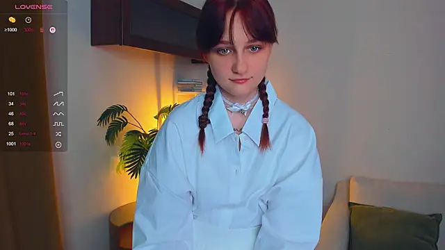 Snapshot of KatyKufel chatting on September 2025 07:02:02 PM KatyKufel online show from September 2025 07:02:02 PM