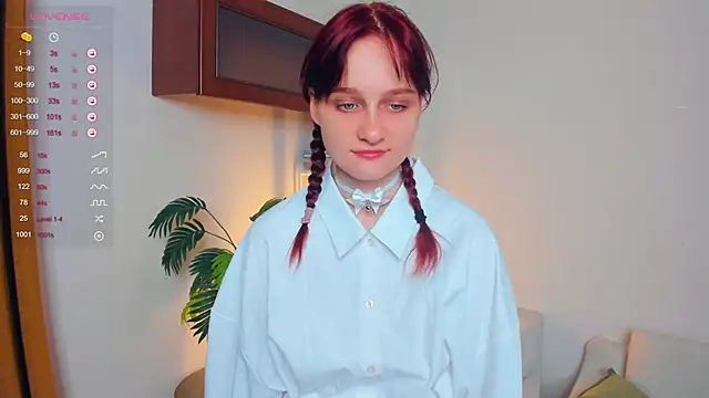 Snapshot of KatyKufel chatting on October 2025 06:49:02 PM KatyKufel online show from October 2025 06:49:02 PM