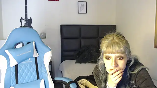 Amnesia  online show from November 2025 12:38:02 PM