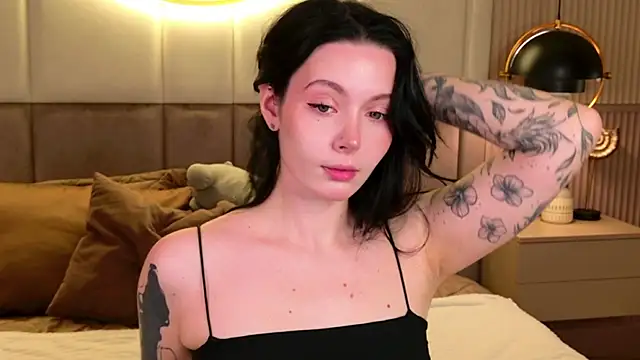 Goldy Stark online show from October 2025 09:02:01 PM