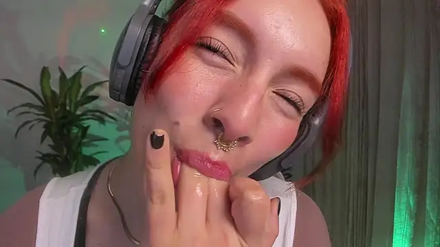 bri von dhara   online show from October 2025 03:35:02 PM