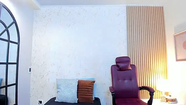 aliceandsia online show from February 2026 07:34:02 PM