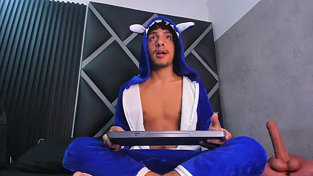Snapshot of maximiliano_jam chatting on September 2025 04:13:02 AM maximiliano jam online show from September 2025 04:13:02 AM