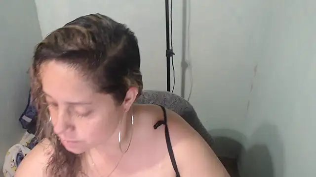 Brenda bigtitis online show from February 2026 07:32:02 PM