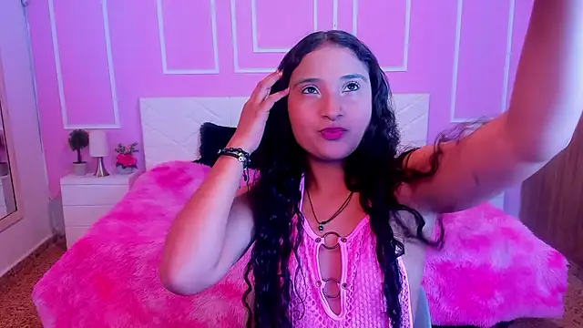 BellaSky4 online show from November 2025 12:06:01 PM