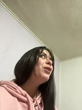 cami lorena online show from March 2026 12:05:01 AM