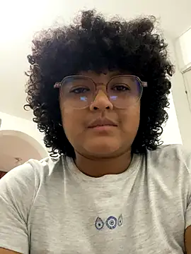 Snapshot of Rizos_hot_official chatting on October 2025 07:56:02 PM Rizos hot official online show from October 2025 07:56:02 PM