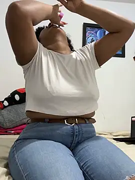 Snapshot of Rizos_hot_official chatting on November 2025 08:11:01 PM Rizos hot official online show from November 2025 08:11:01 PM